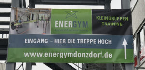 Read more about the article ENERGYM-Outdoor-Banner-Treppe